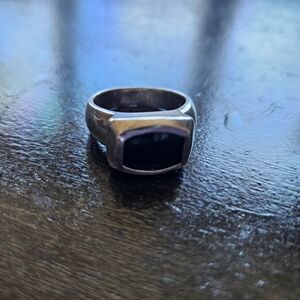 925 Sterling Silver and Black Onyx Ring (sz 10)